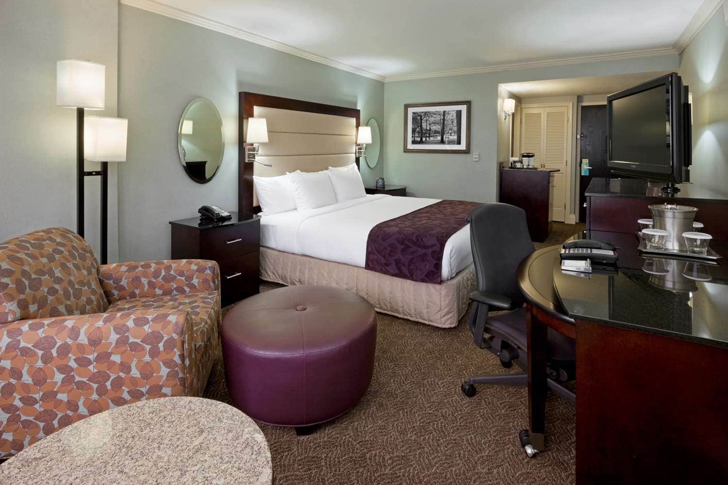 Hotel Belvoir Springfield