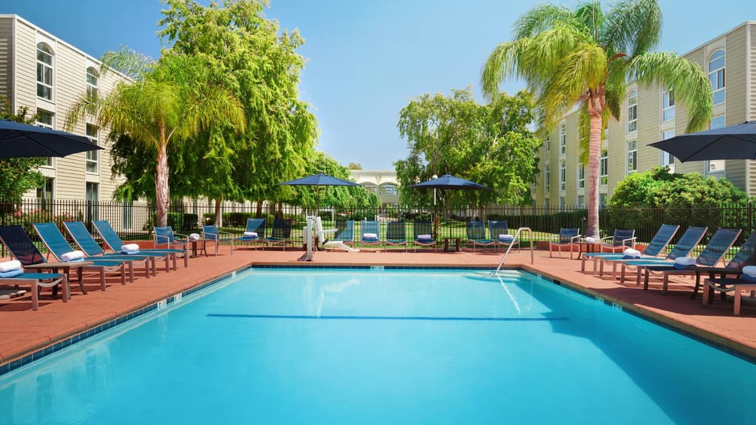 Hilton Oakland Airport