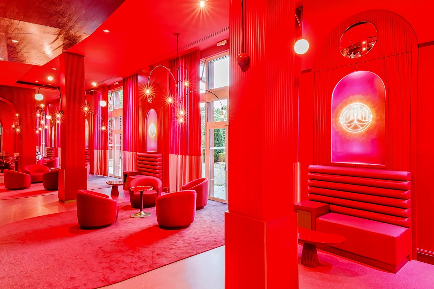 Grand Magic Hotel
