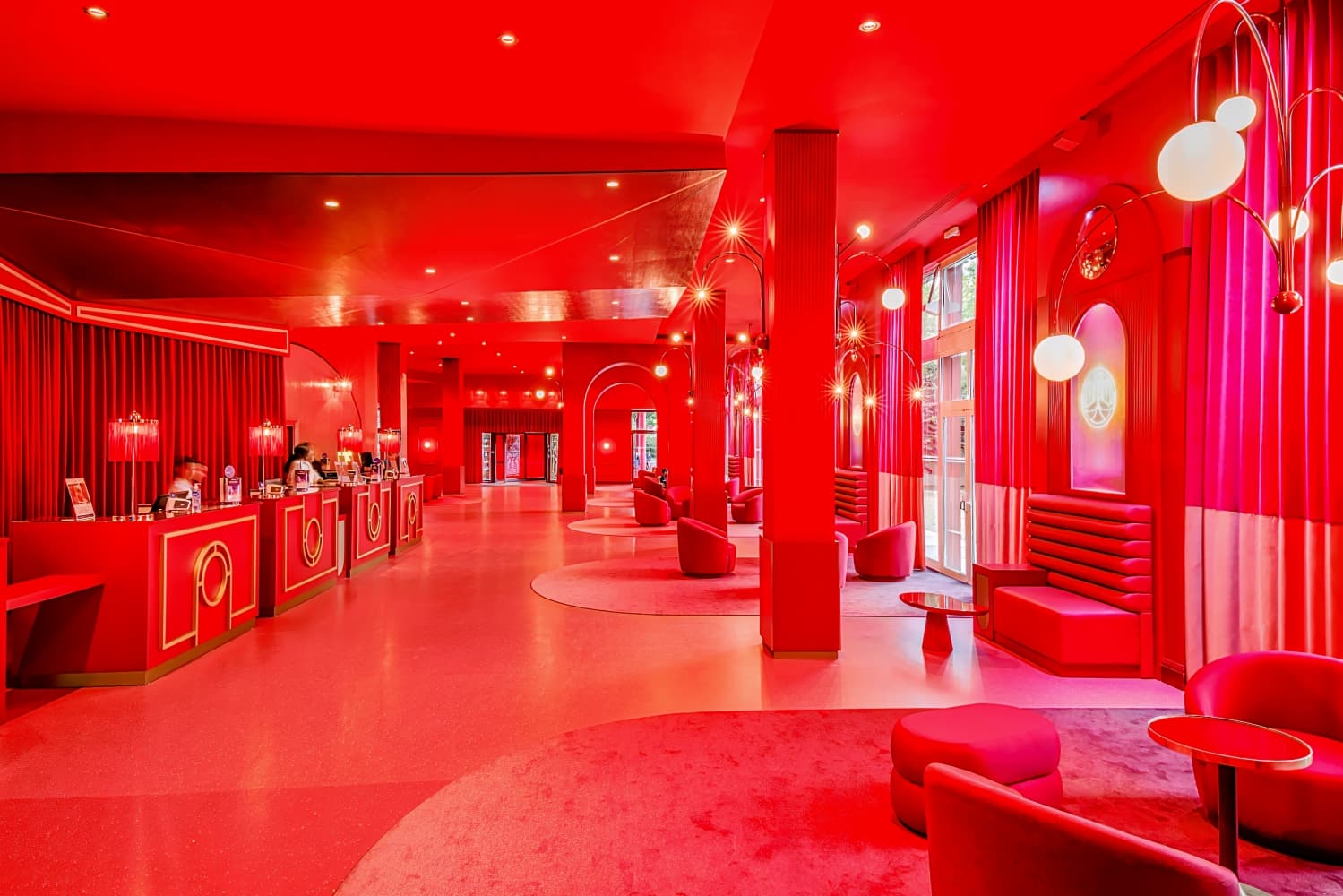 Grand Magic Hotel