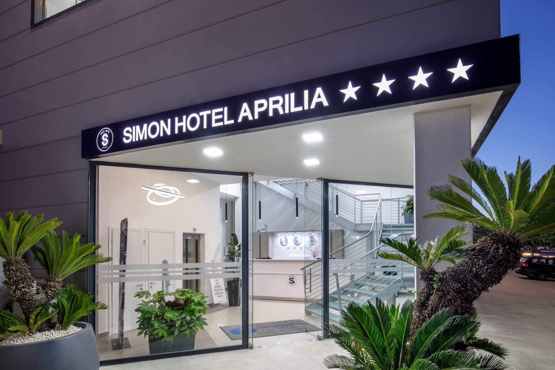 Simon Hotel Aprilia