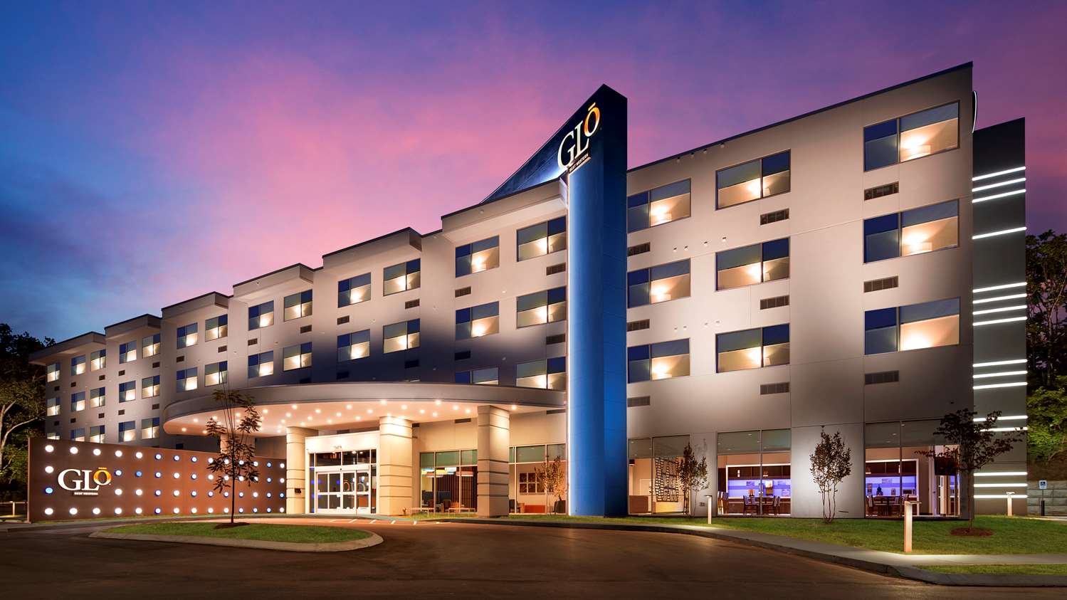 GLo Best Western Nashville Airport