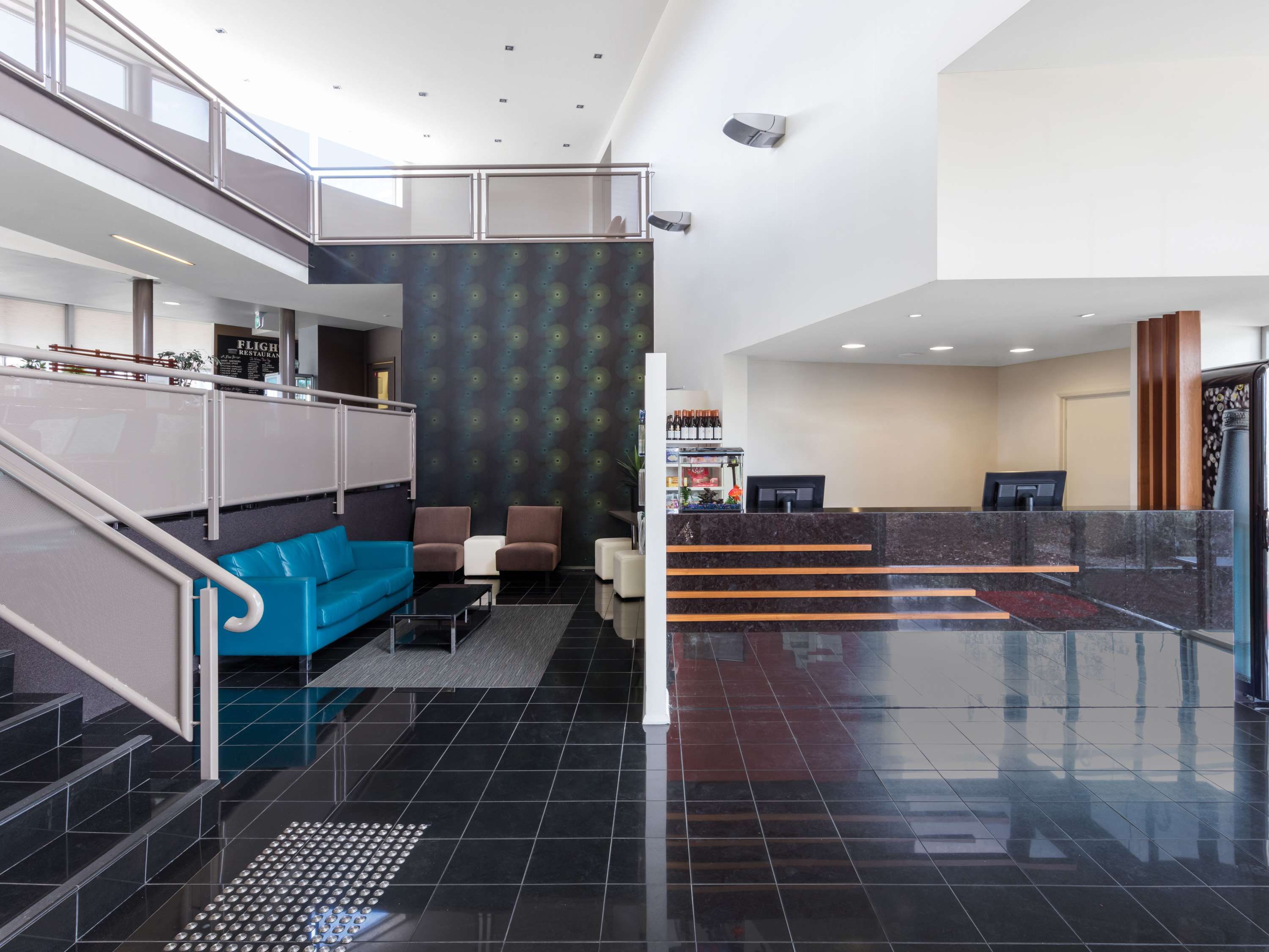 Mantra Hobart Airport