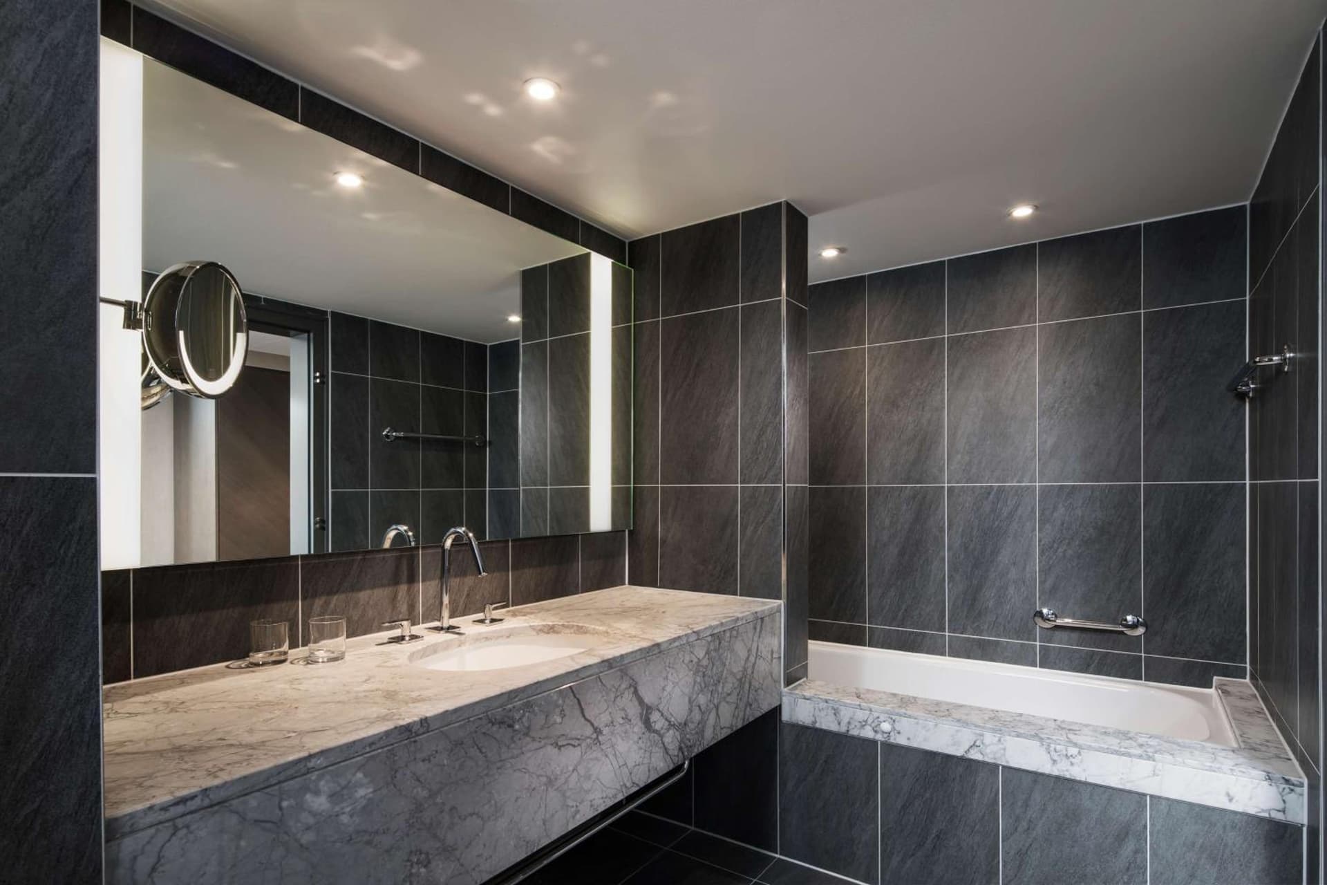 Hilton Vienna Plaza