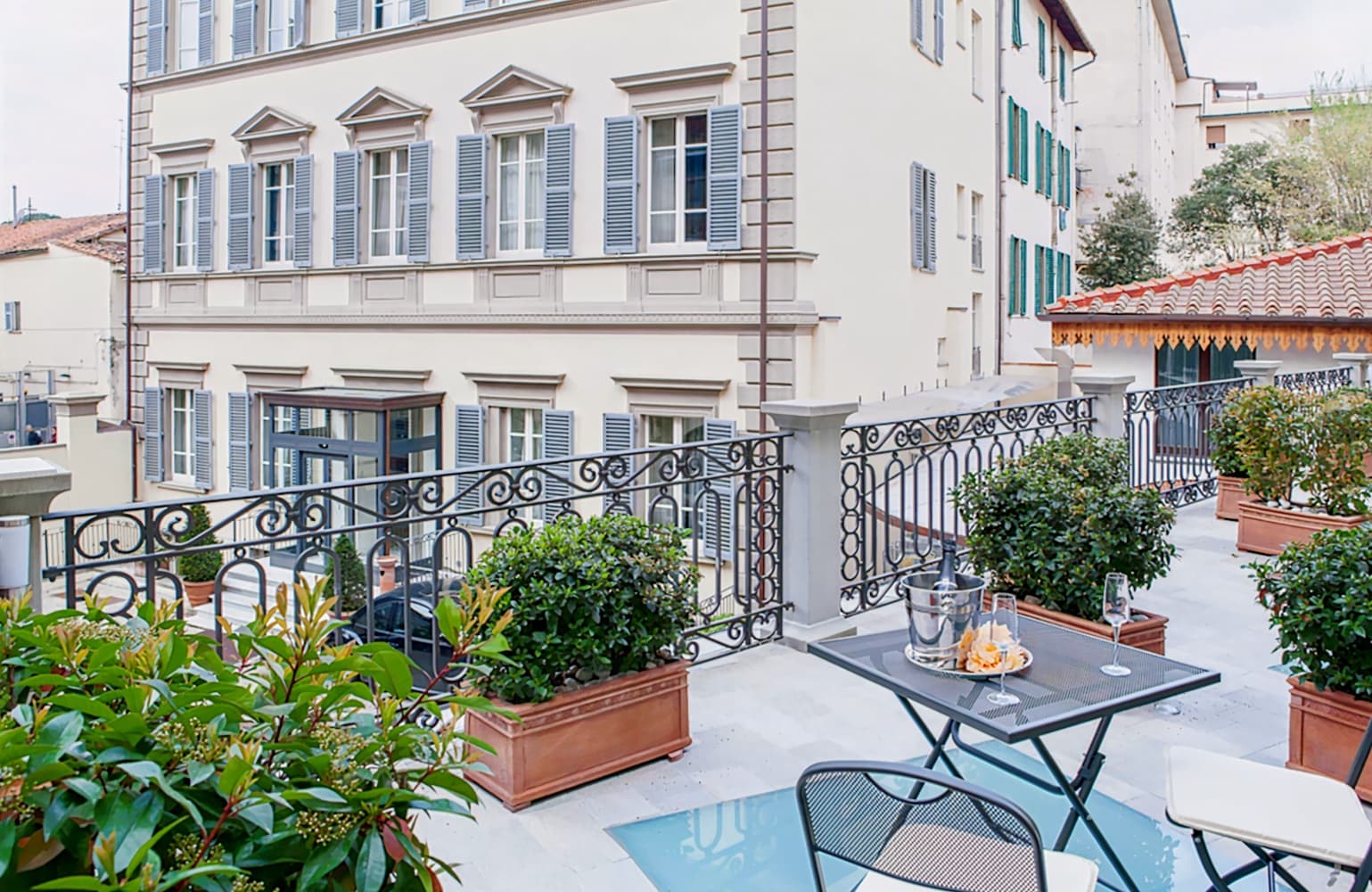 Hotel Embassy City Resort