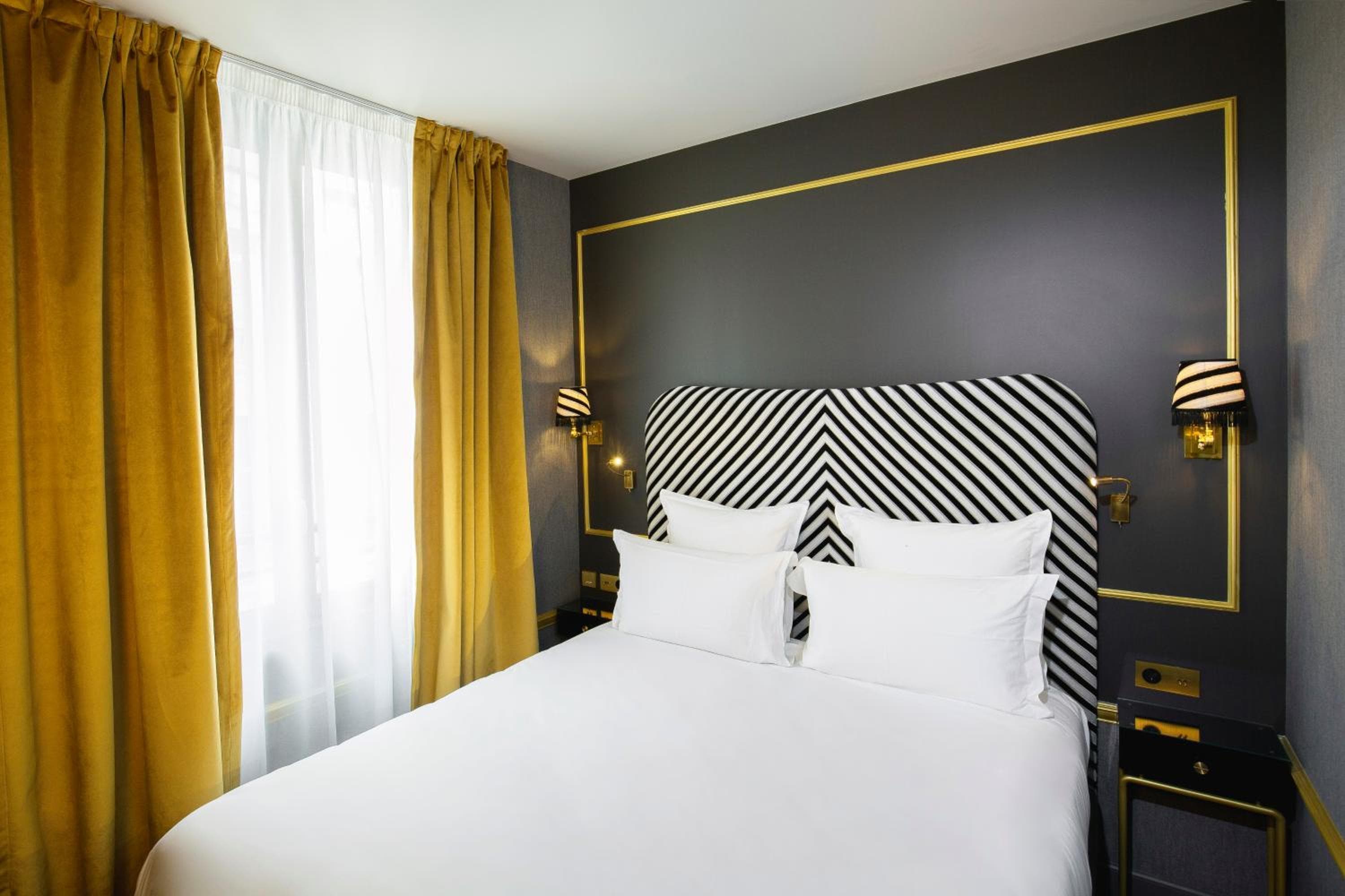 Snob Hotel by Elegancia