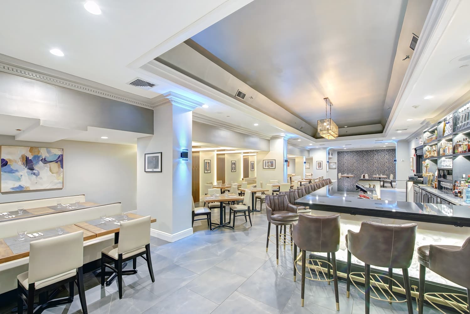 The Roslyn, Tapestry Collection by Hilton