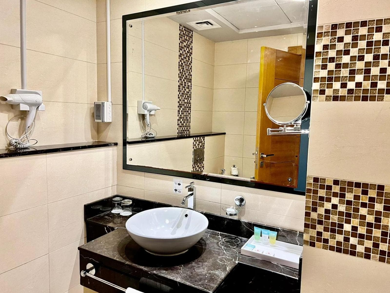 Copthorne Hotel Sharjah