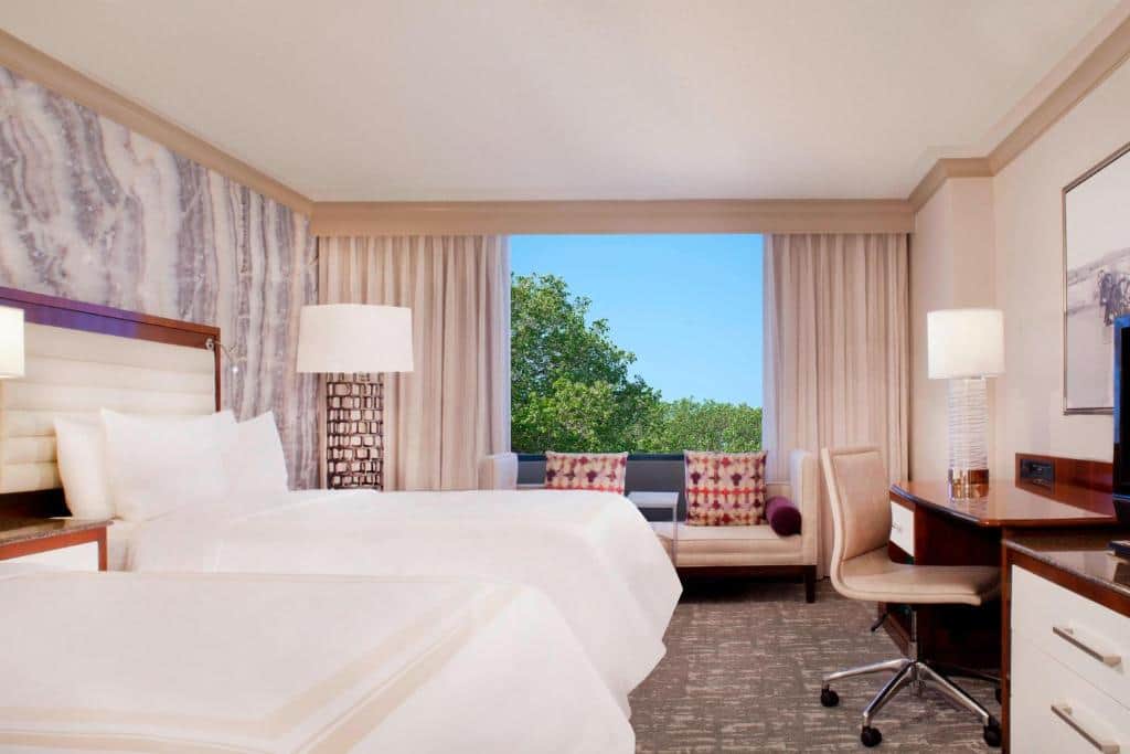 Denver Airport Marriott at Gateway Park
