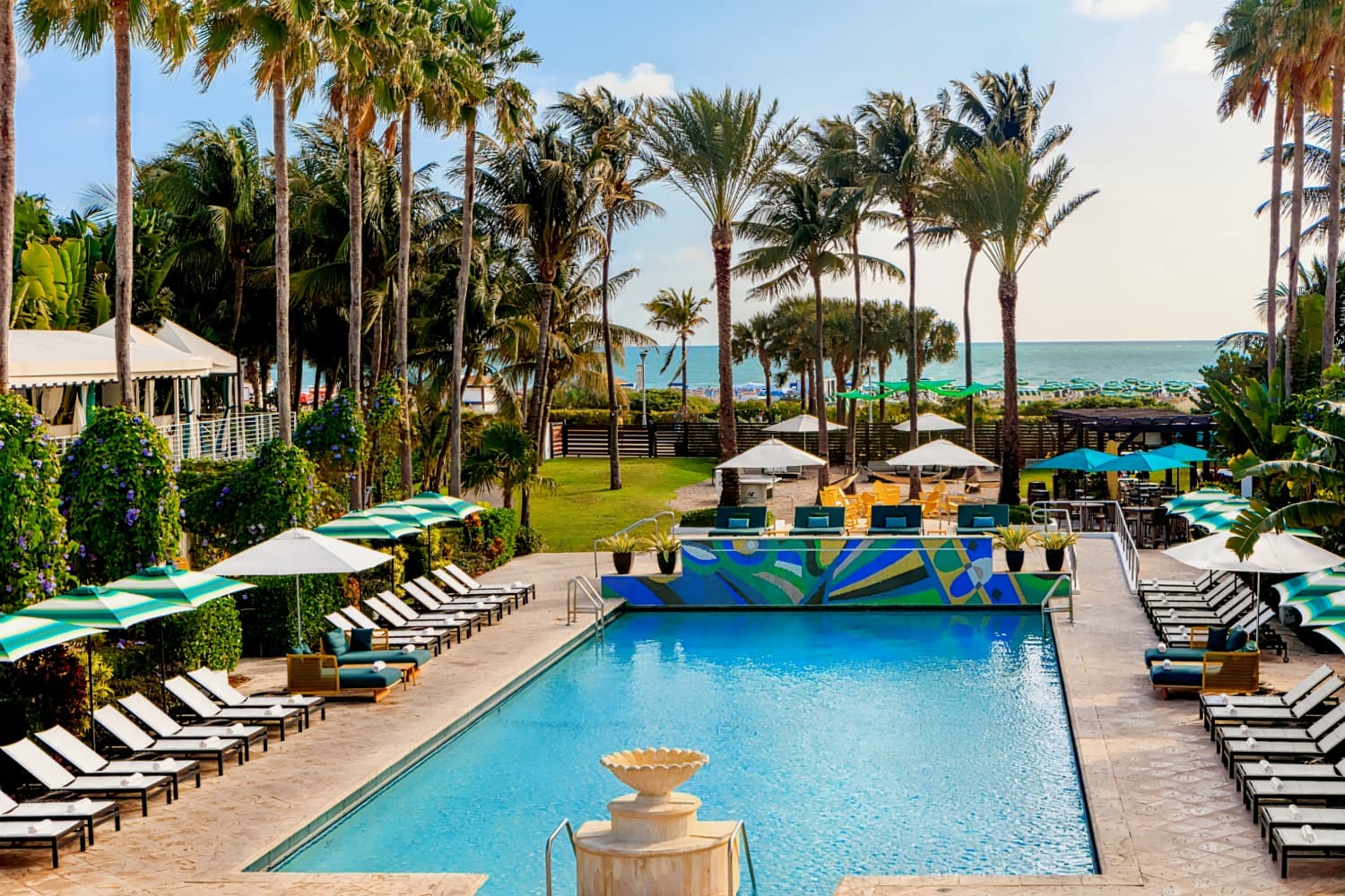 Kimpton Surfcomber Hotel, an IHG Hotel