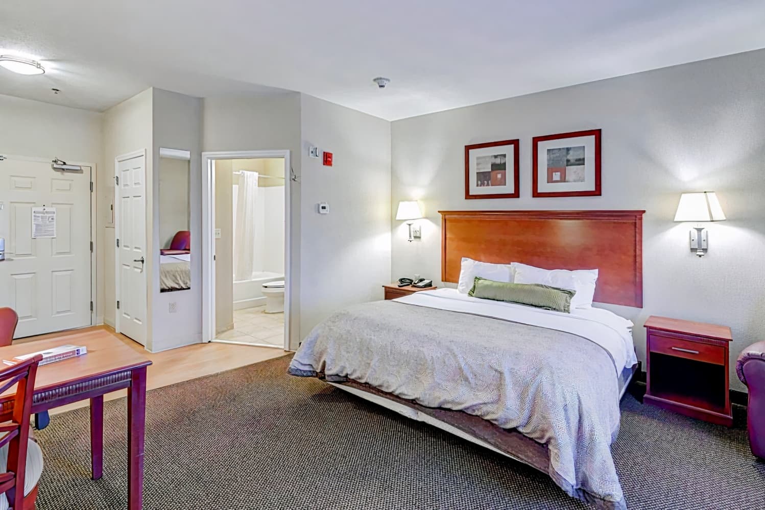 Candlewood Suites Enterprise