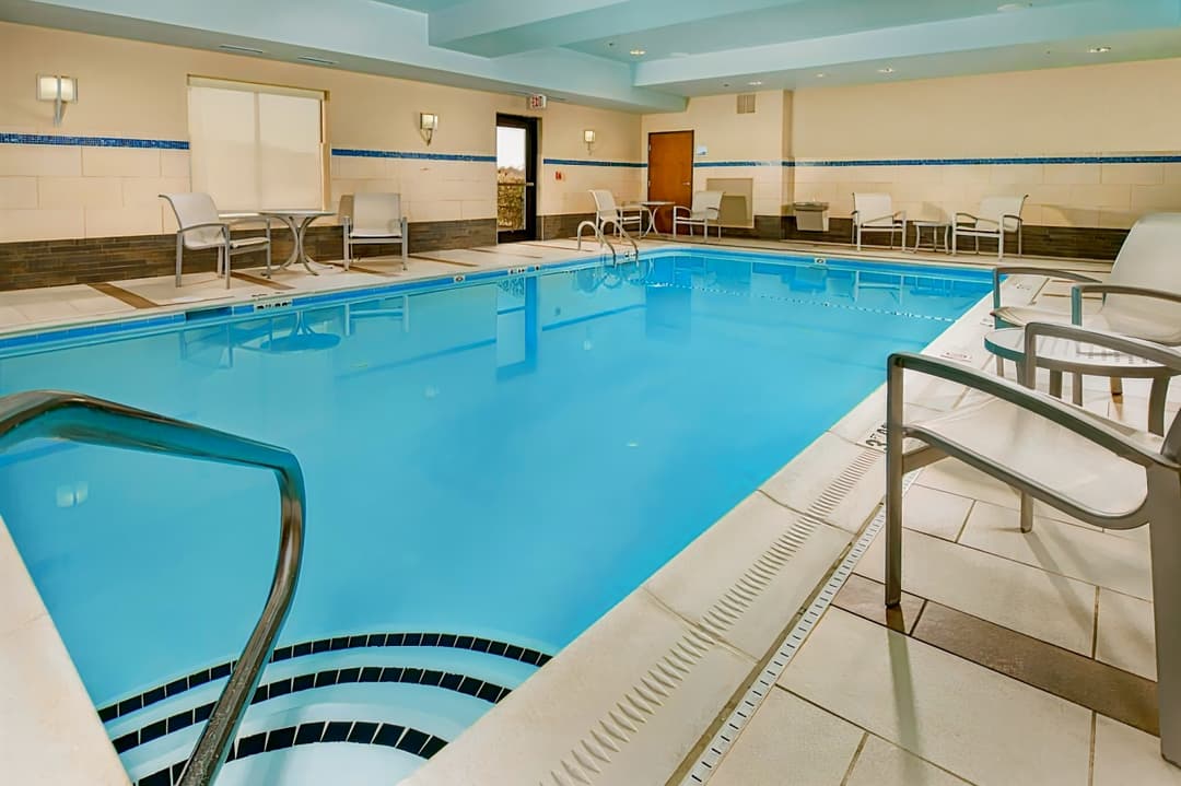 Holiday Inn Express & Suites Columbia - East Elkridge, an IHG Hotel