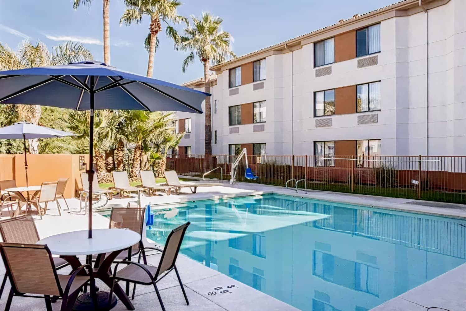 Sky Harbor Airport Inn