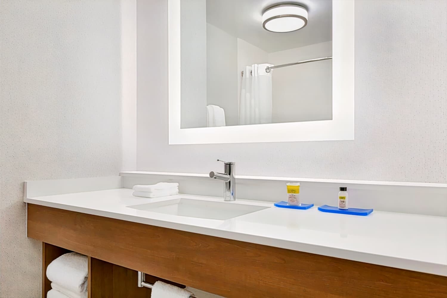 Holiday Inn Express Hotel & Suites Merced