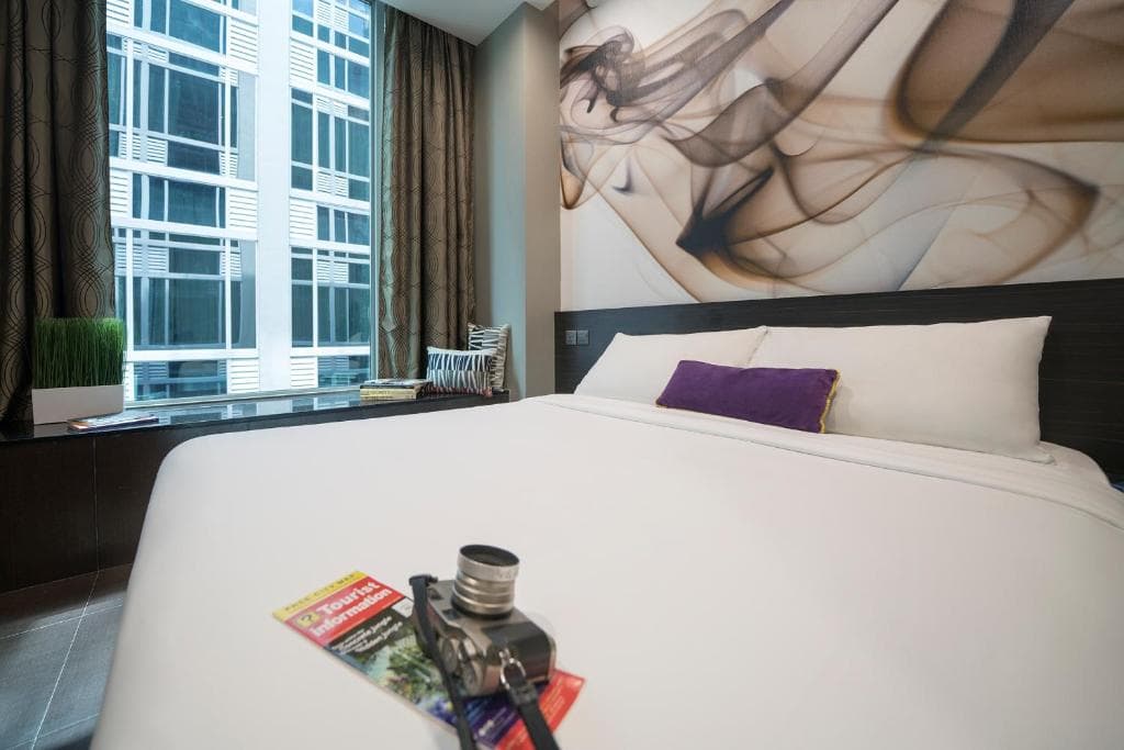 V Hotel Lavender