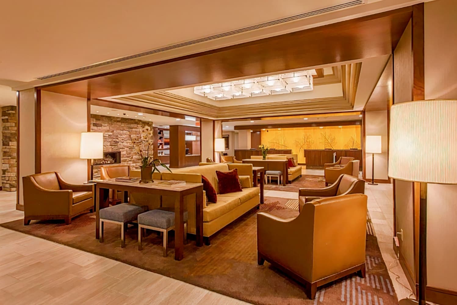 DoubleTree by Hilton Pittsburgh-Green Tree