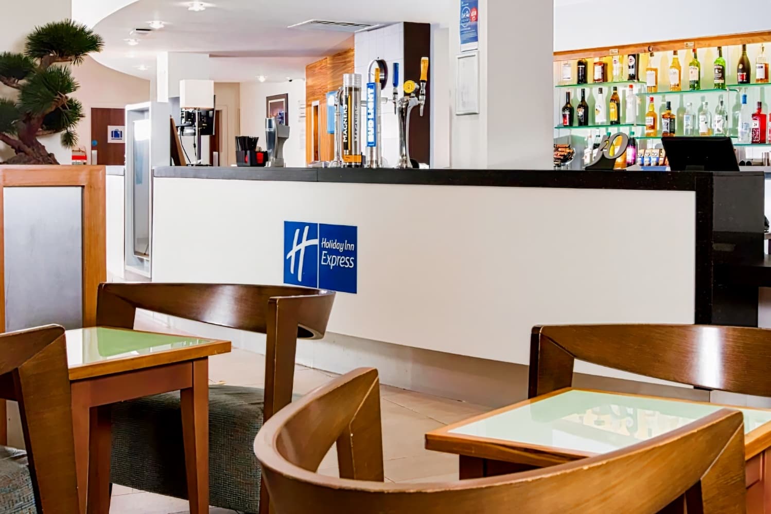 Holiday Inn Express Tamworth