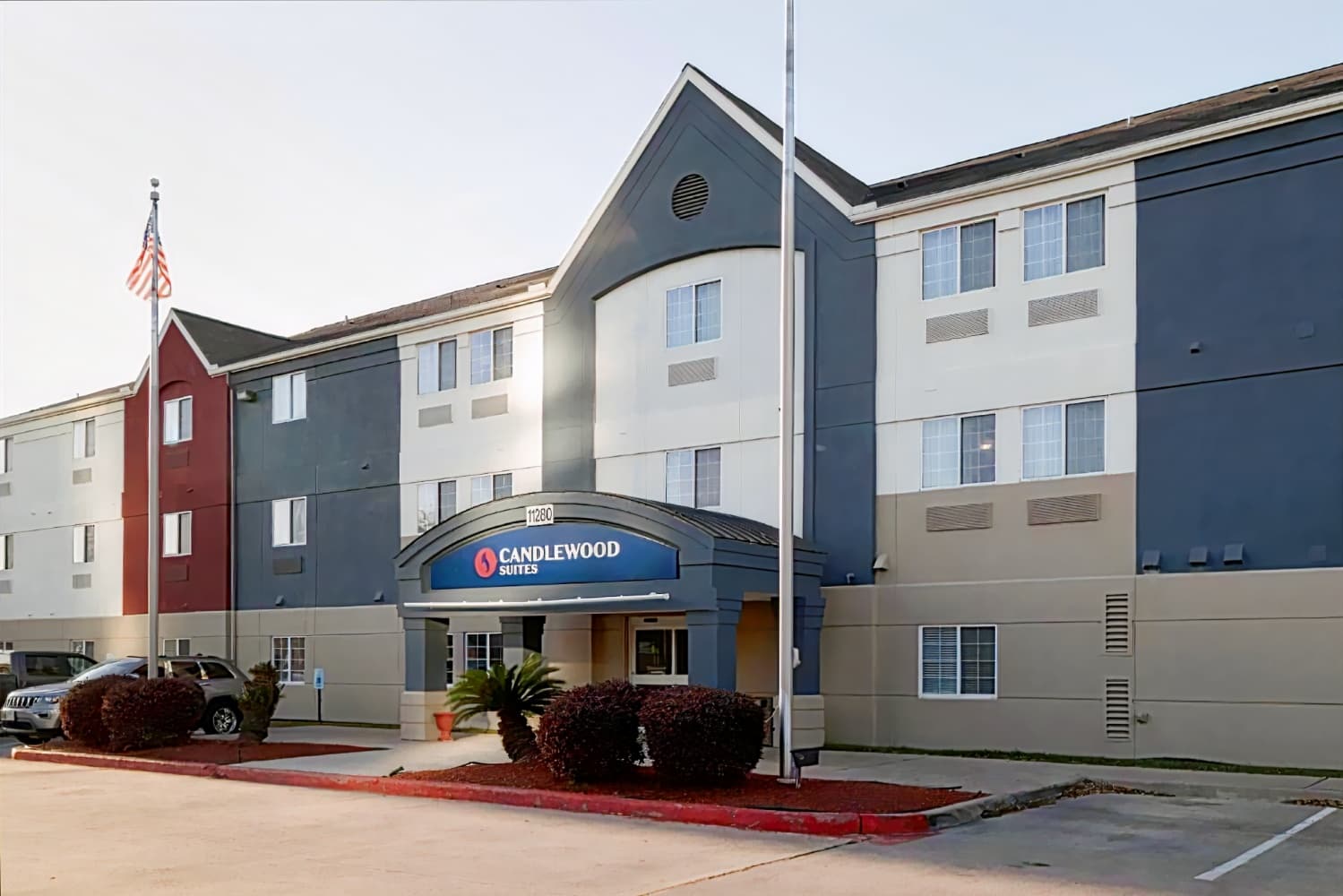 Candlewood Suites Houston Westchase - Westheimer, an IHG Hotel