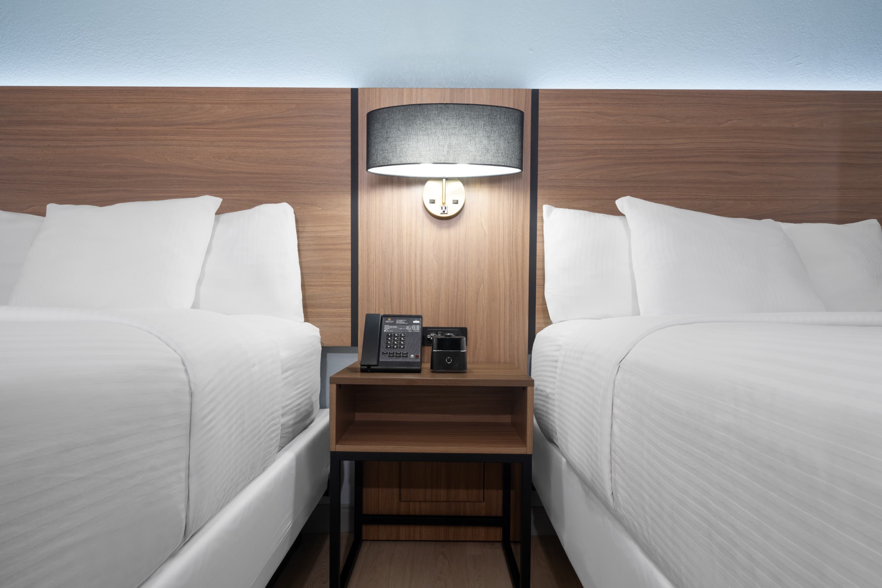 La Quinta Inn & Suites by Wyndham Raleigh Cary