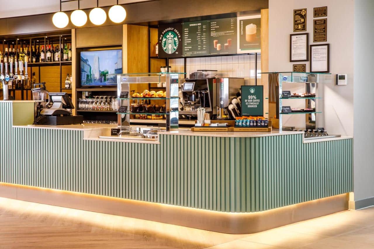 Holiday Inn Manchester Airport, an IHG Hotel
