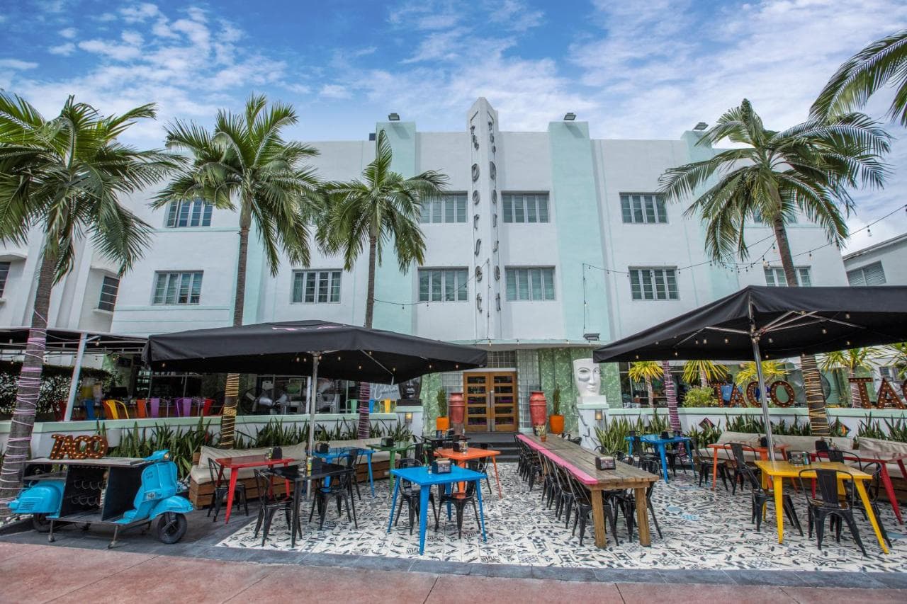 Catalina Hotel & Beach Club