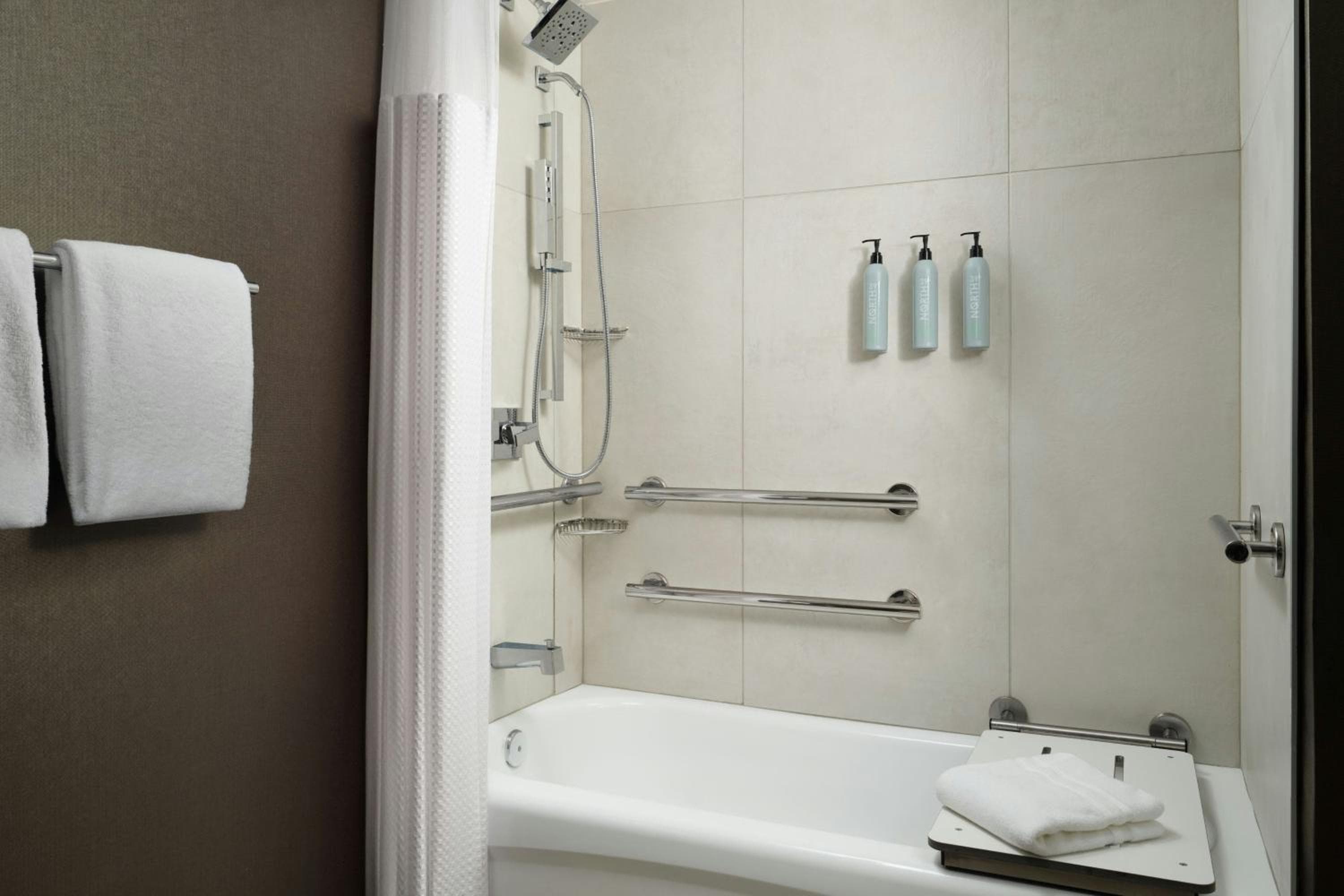 Courtyard by Marriott Los Angeles Pasadena/Old Town