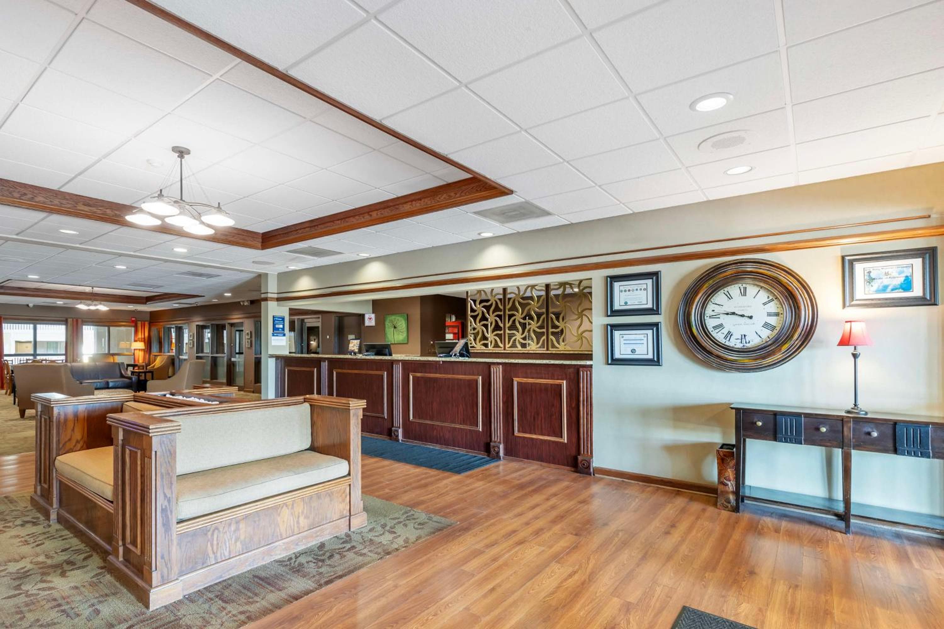 Best Western Plus Steeplegate Inn