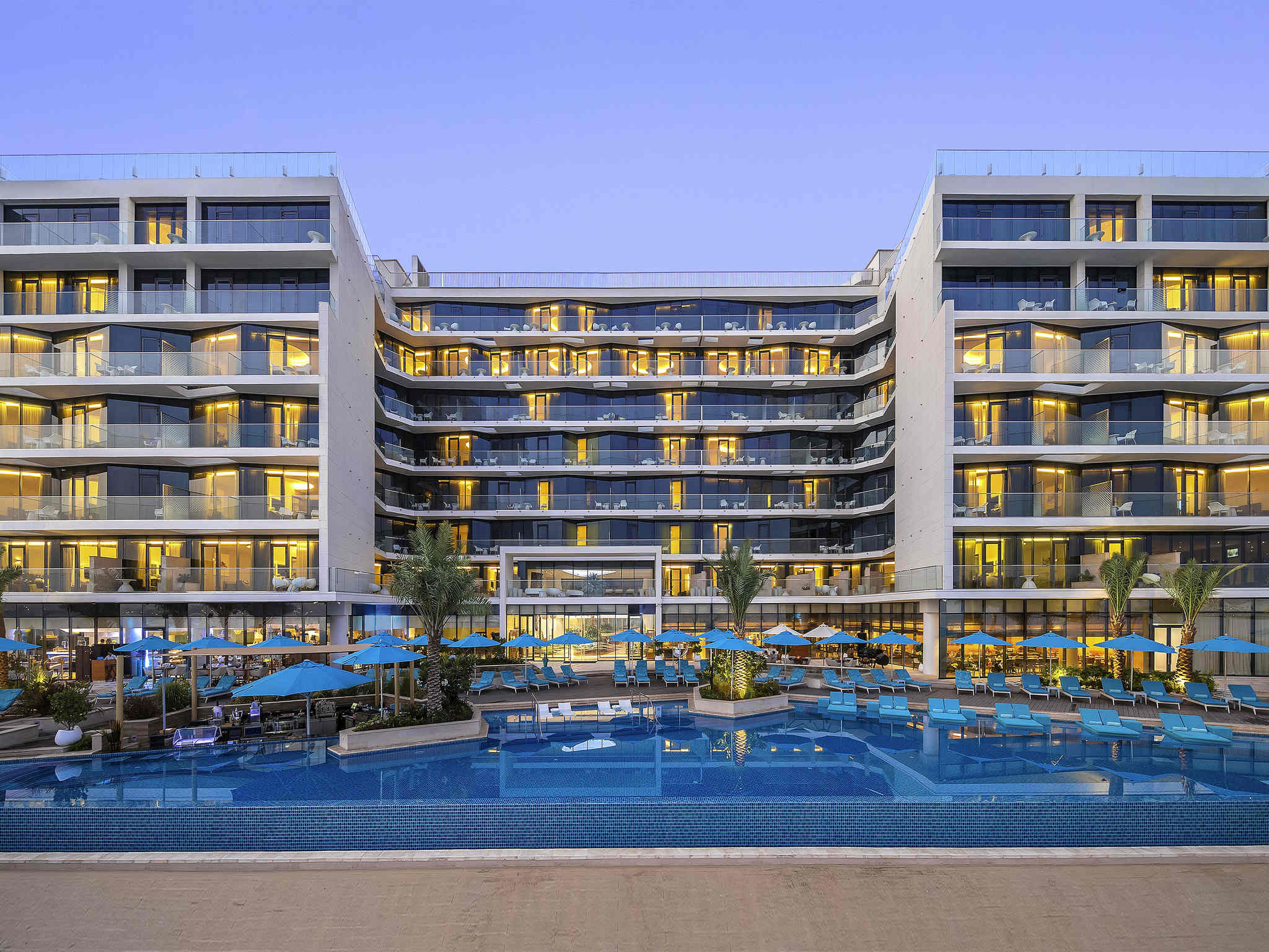 The Retreat Palm Dubai MGallery by Sofitel