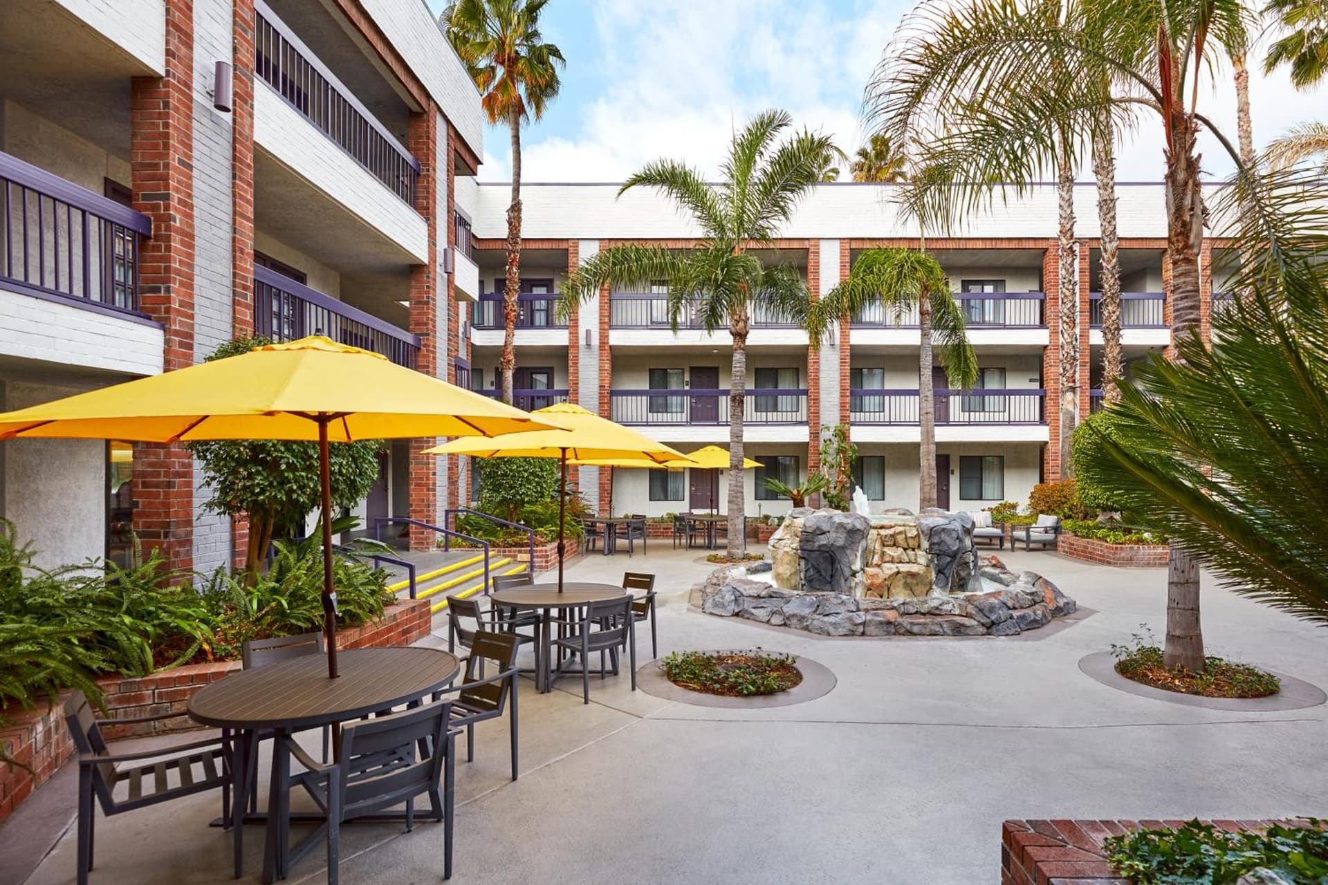 Best Western Plus Meridian Inn & Suites, Anaheim-Orange