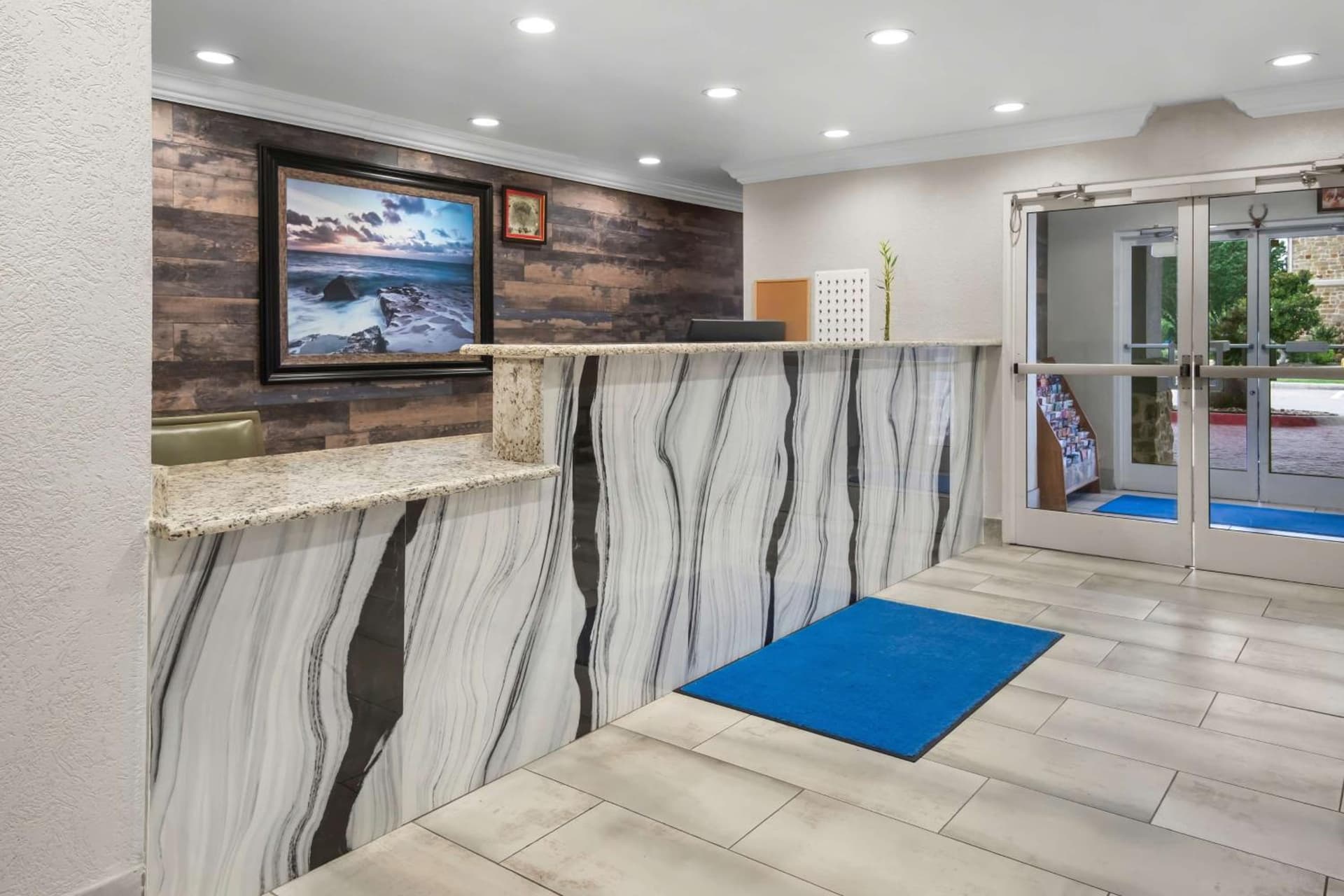 SureStay Plus by Best Western Fort Worth Benbrook