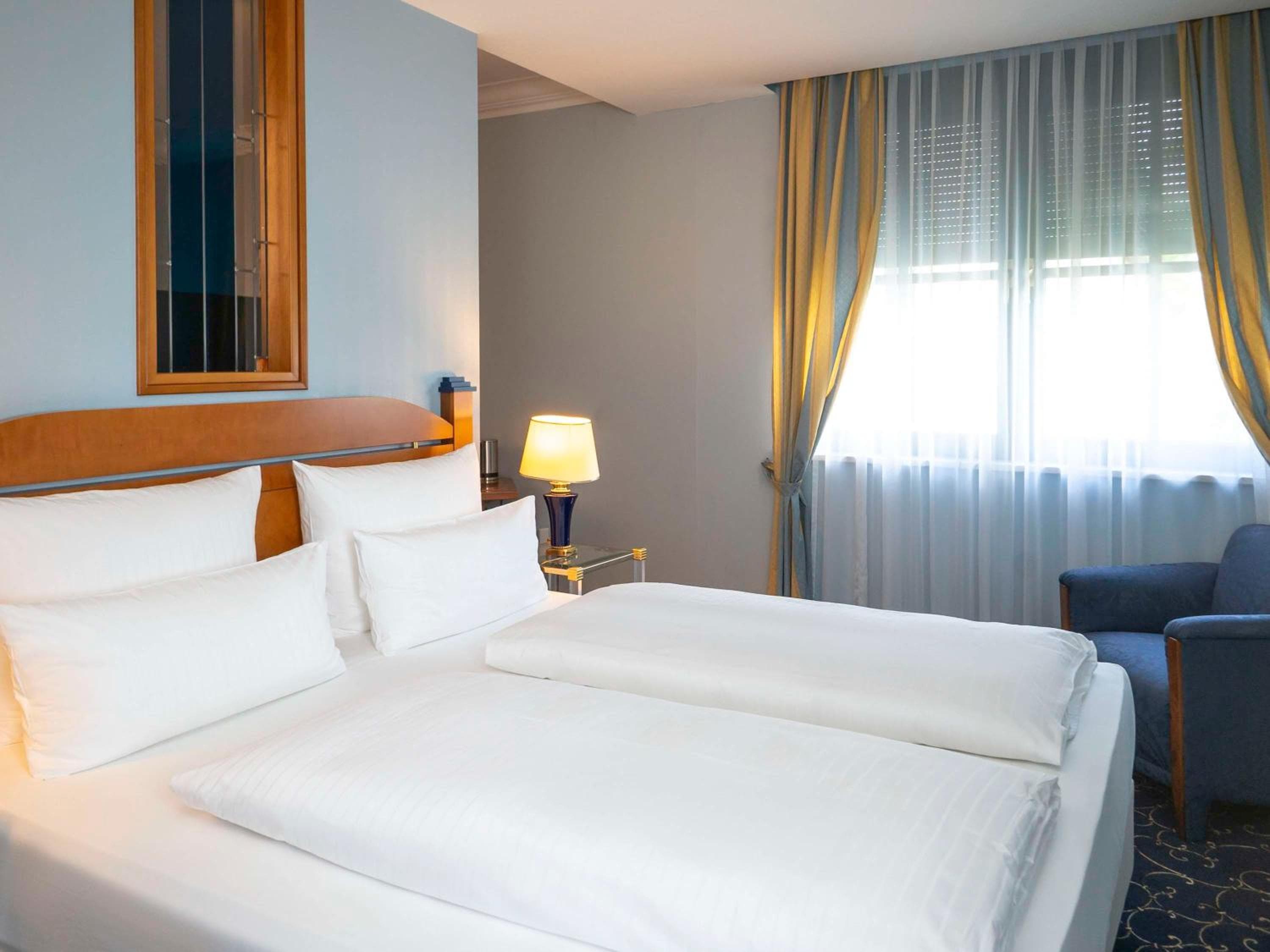 Atomis Hotel Munich Airport by Mercure