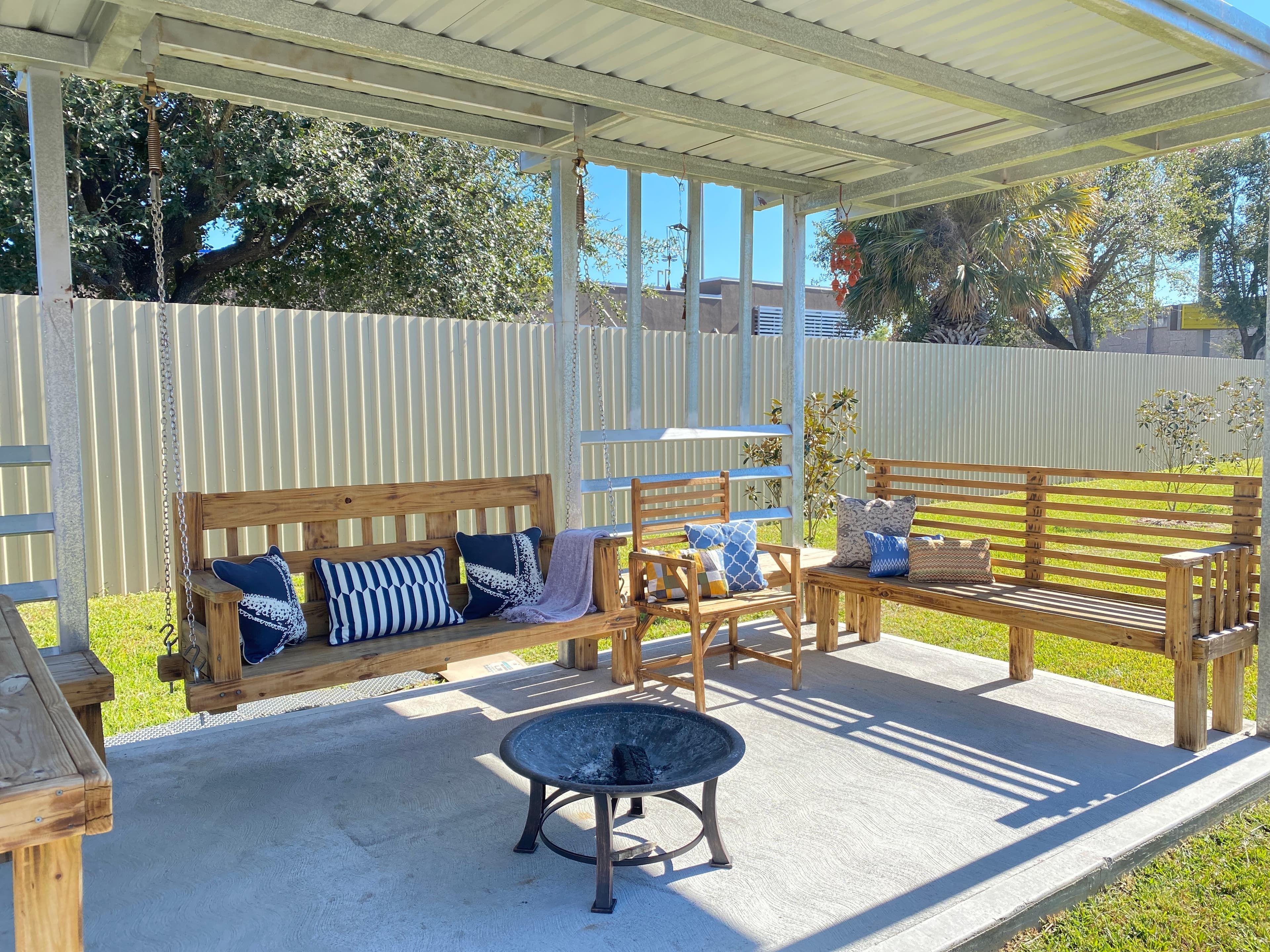 Island Suites Hobby Airport