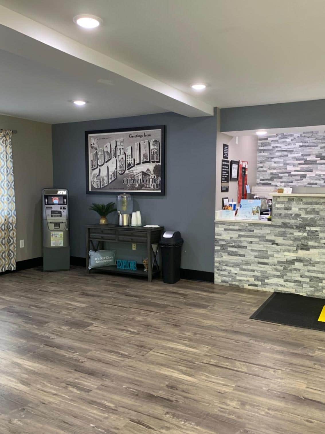 Super 8 by Wyndham Charlotte University