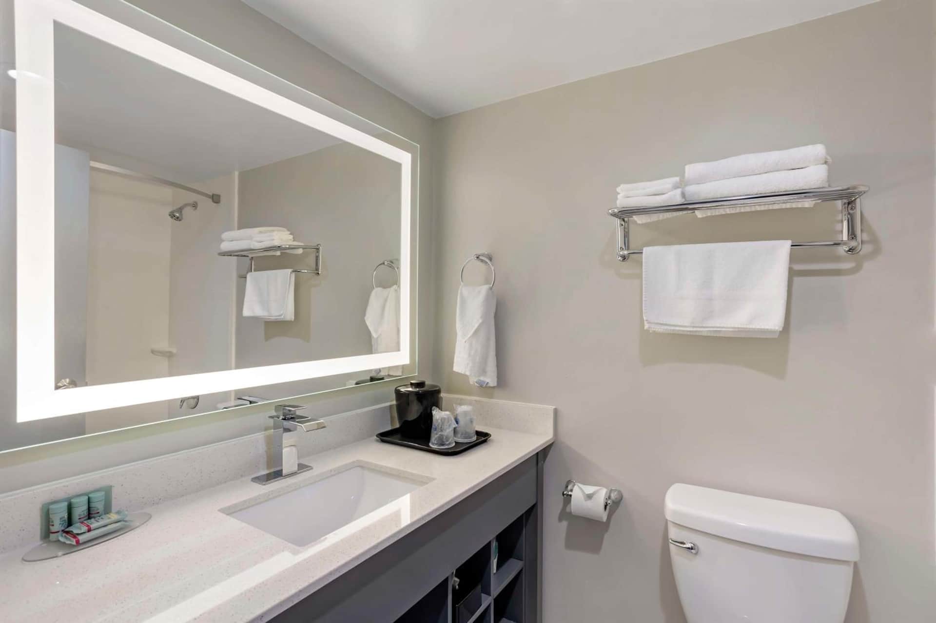 Best Western Rutgers University Hotel