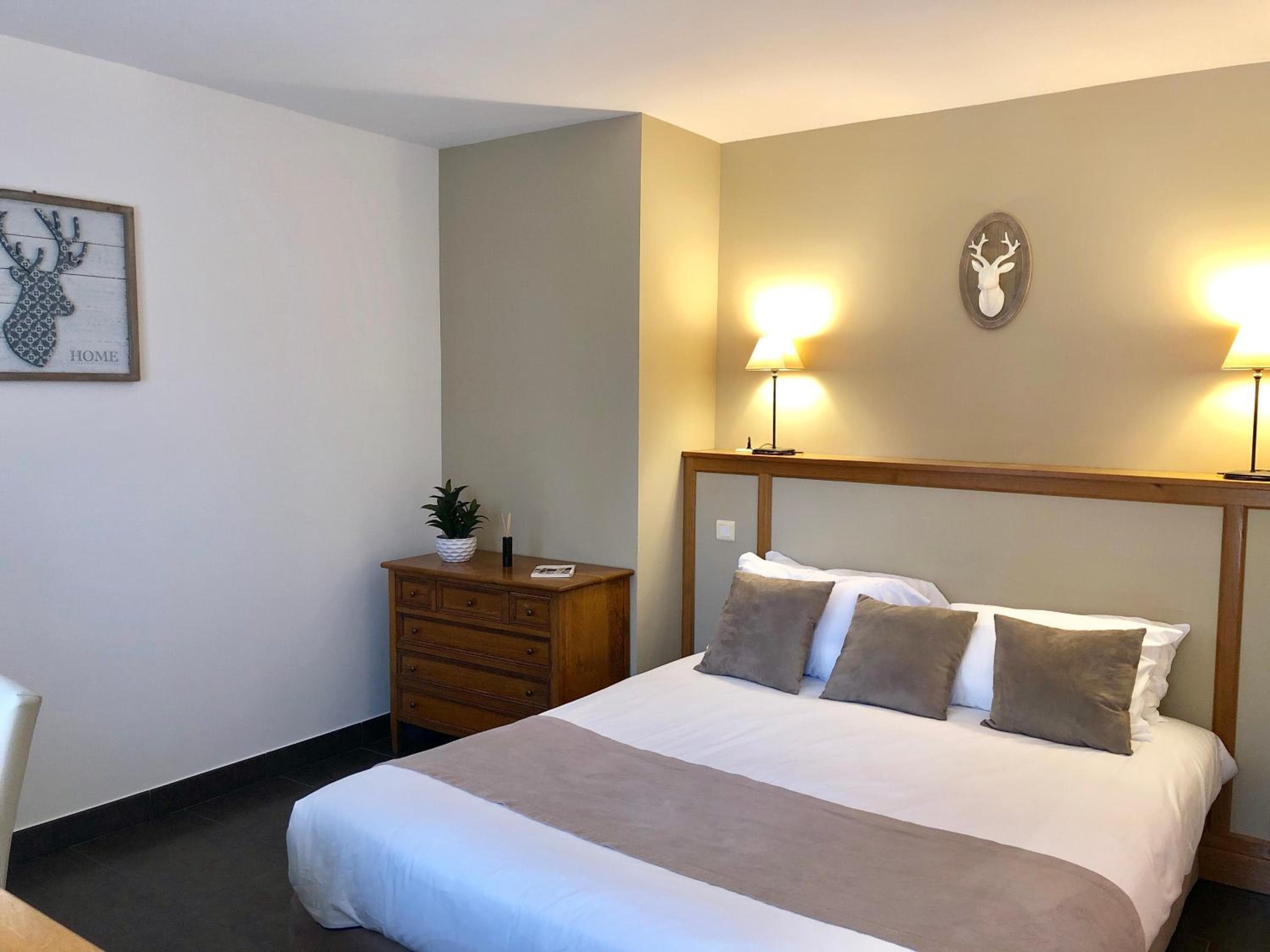 Hotel Saint Laurent, The Originals Relais