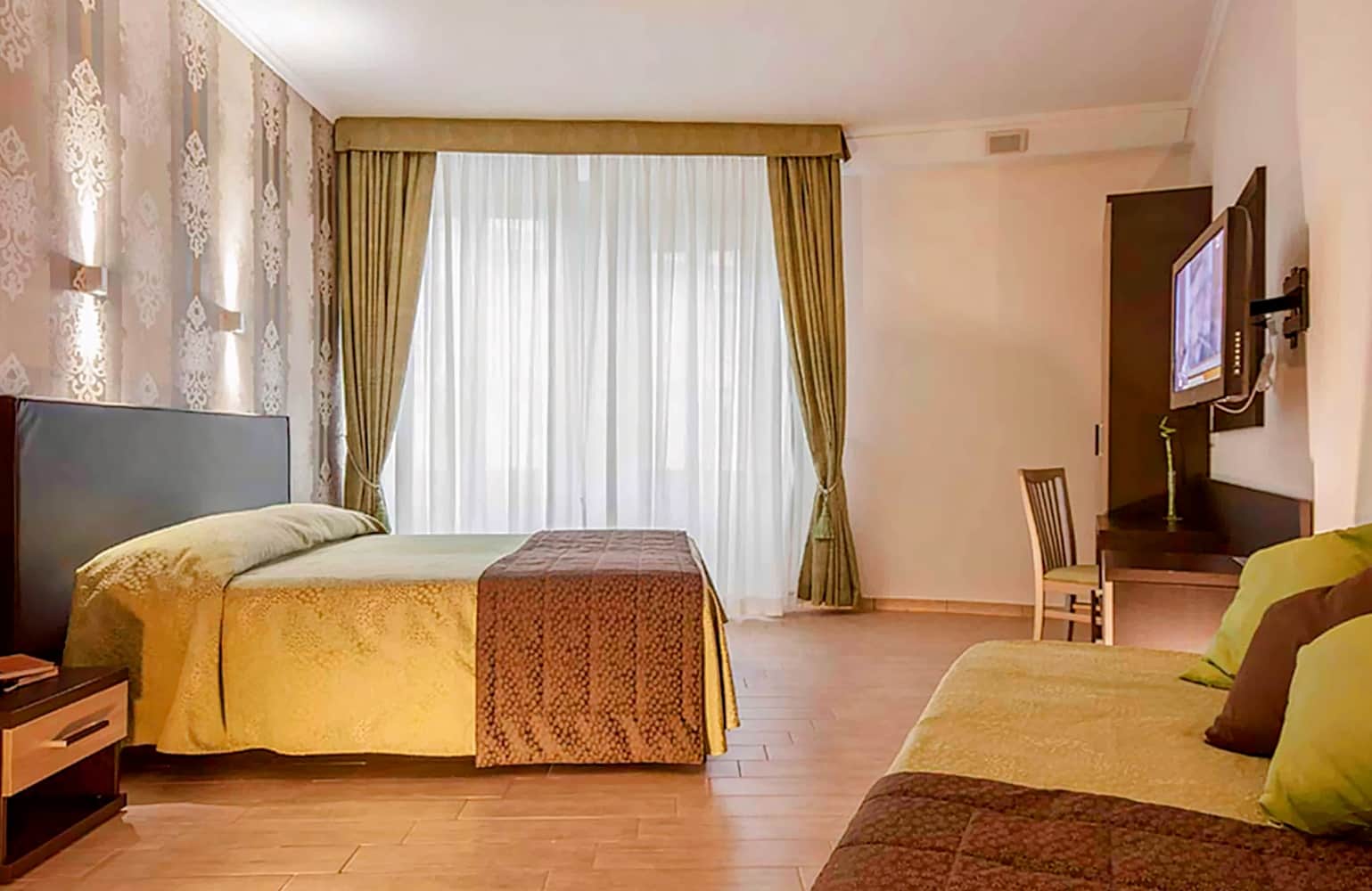 Rome Kings Suite