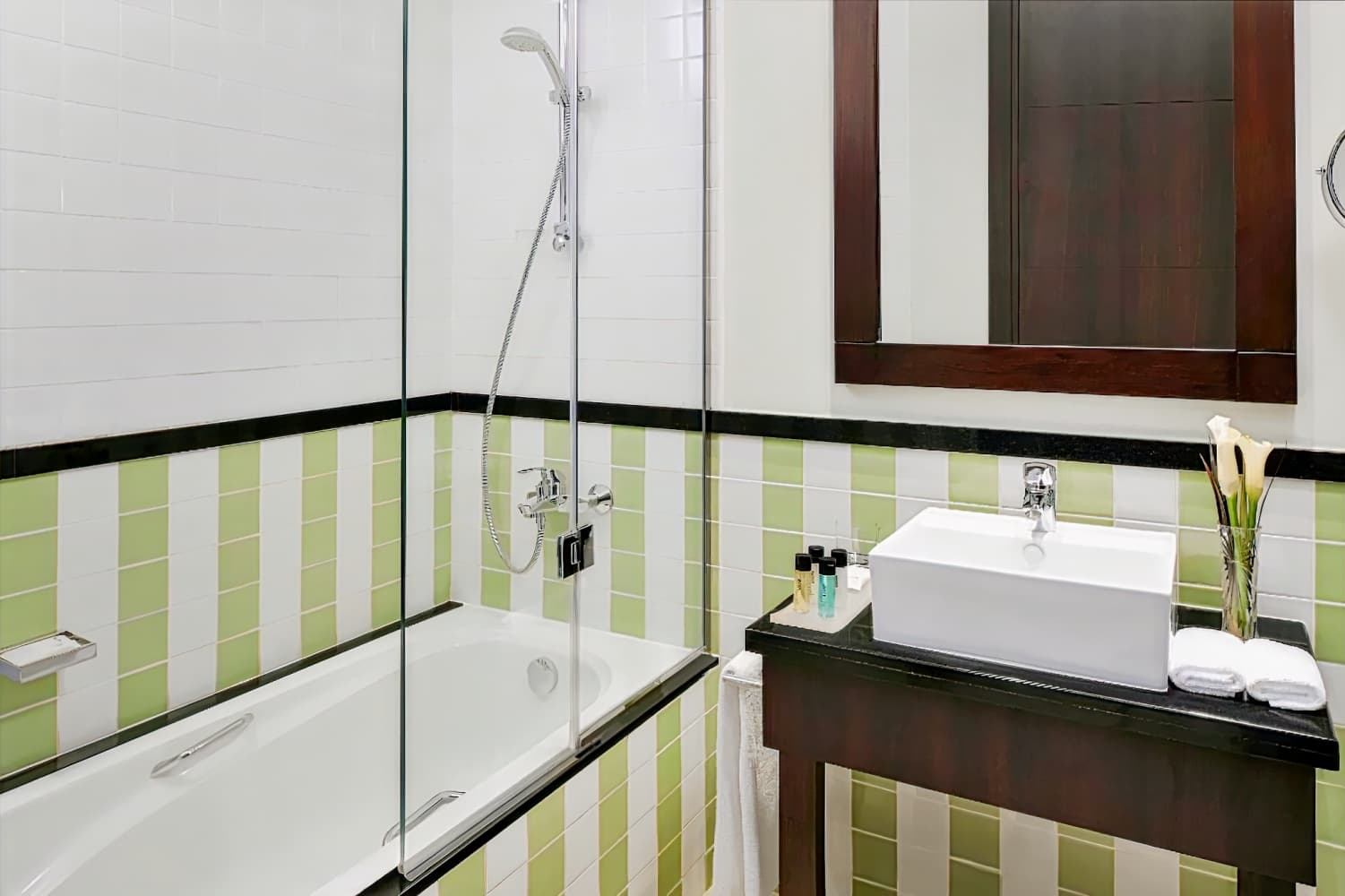 Mövenpick Hotel Apartment Al Mamzar Dubai